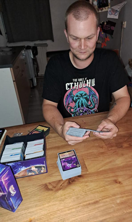 Martijn: "broer, zus komen thuis, wat hebben ze meegenomen???"